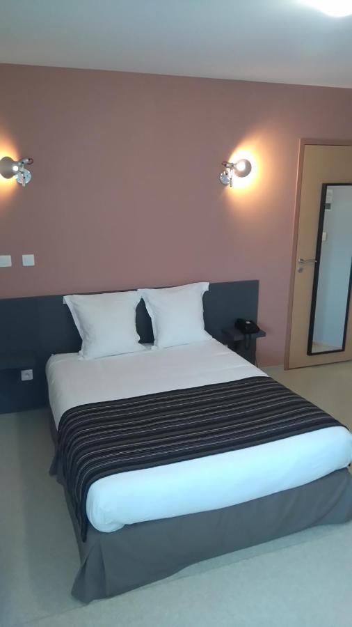 Fasthotel Le Rale Des Genets - Un Hotel Fh Collection Dun-sur-Meuse Ngoại thất bức ảnh